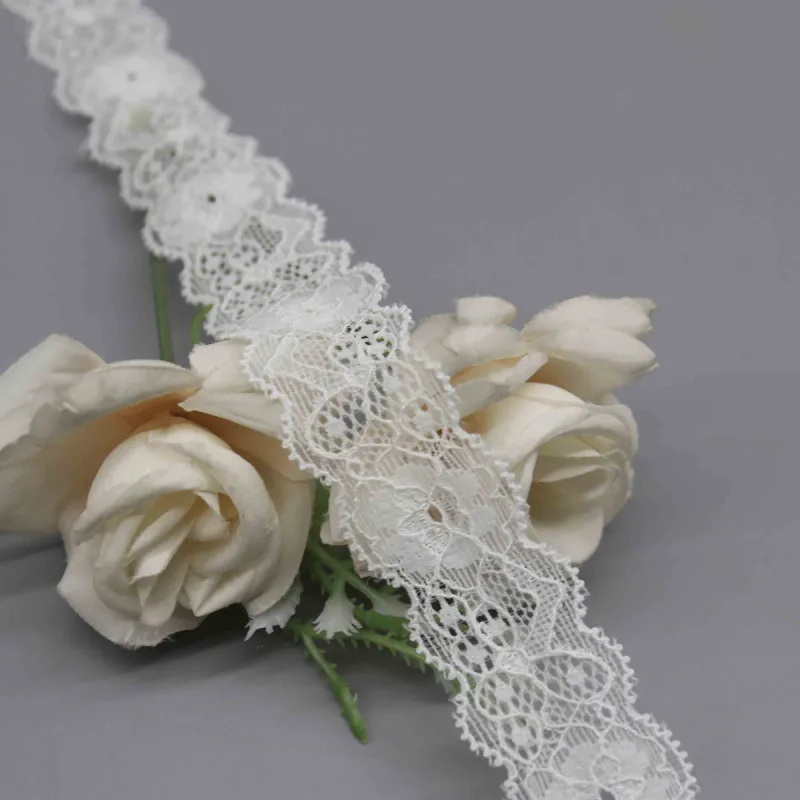 2.5cm Floral Stretch Lace Trim for Lingerie Bands and Accents, product detail view 2