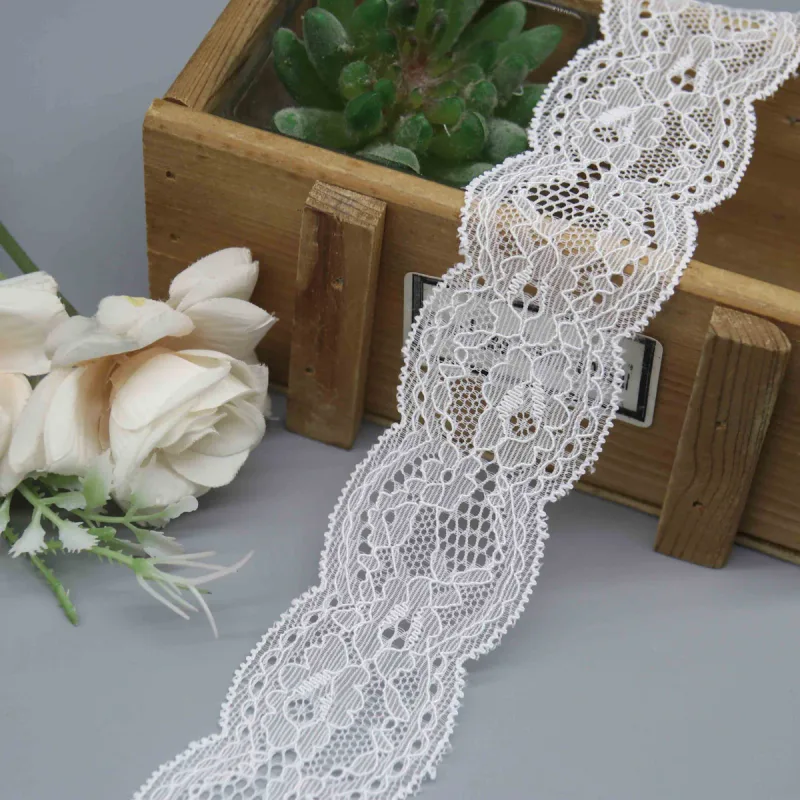 Florale elastische Spitzenborte für Dessous und Bekleidungskanten, Produktdetailansicht 2