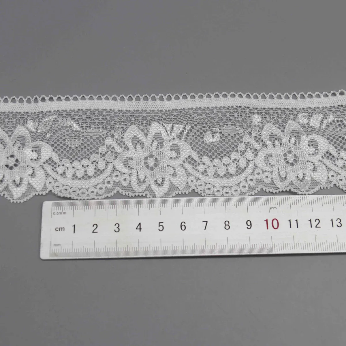 Galon de dentelle extensible à fleurs pour ceintures de lingerie et bordures de vêtements — vue de détail 3