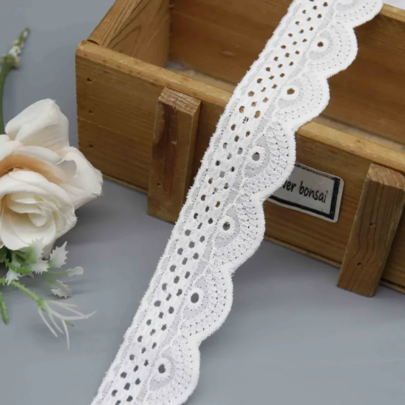 Vintage Style Cotton Lace Trim for Apparel and Bohemian Home Decor, product detail view 4