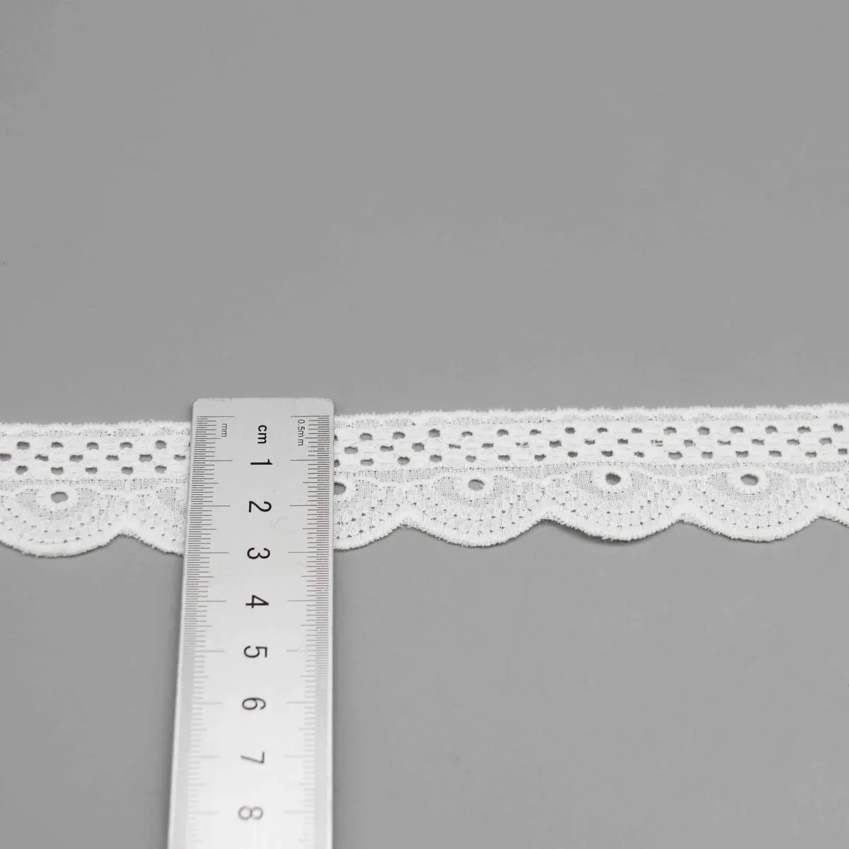 Vintage Style Cotton Lace Trim for Apparel and Bohemian Home Decor — detail view 3 Vintage Style Cotton Lace Trim for Apparel and Bohemian Home Decor — detail view 3