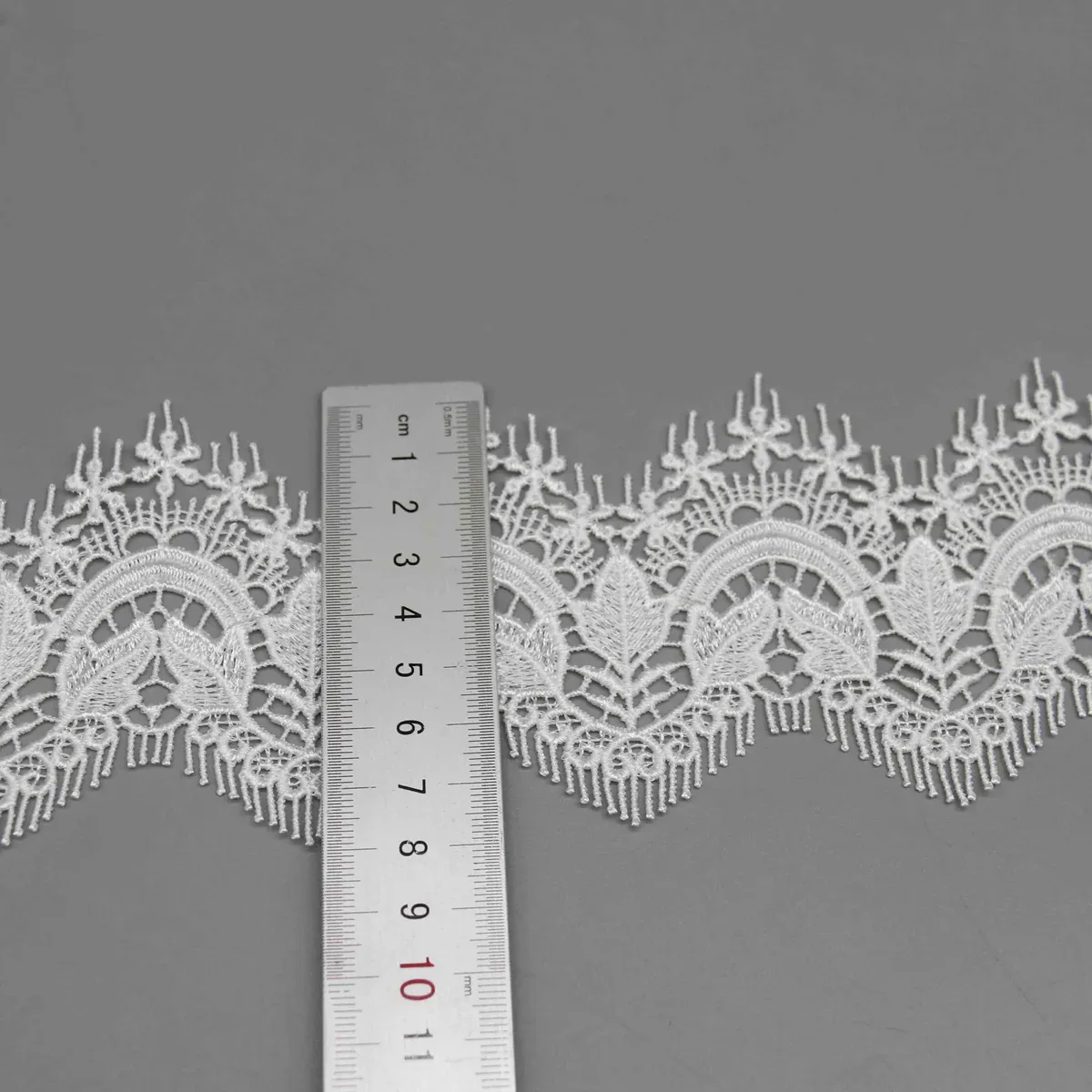 Elegant Decorative Lace Trim for Clothing and Home Textiles — detail view 3 Elegant Decorative Lace Trim for Clothing and Home Textiles — detail view 3
