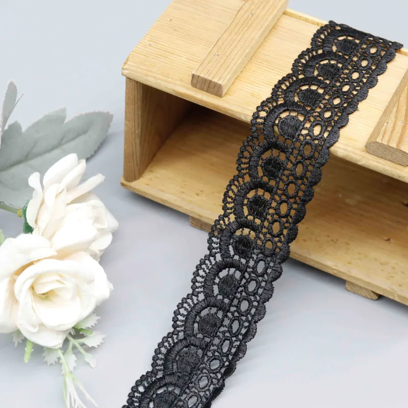 Elegant Scalloped Lace Trim for Garment Edging and Decoration, product detail view 4
