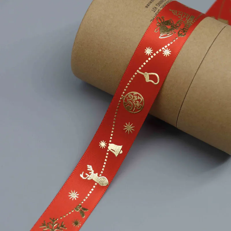 Cinta festiva estampada con lámina dorada para envolver regalos navideños, vista de detalle del producto 5
