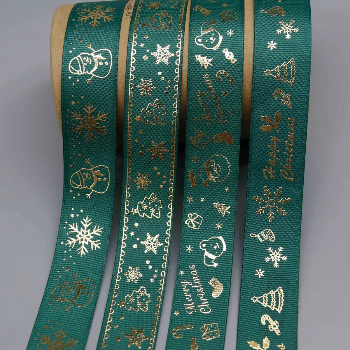 Cinta de grosgrain festiva con estampado metálico para manualidades navideñas — detalle del producto Cinta de grosgrain festiva con estampado metálico para manualidades navideñas — detalle del producto
