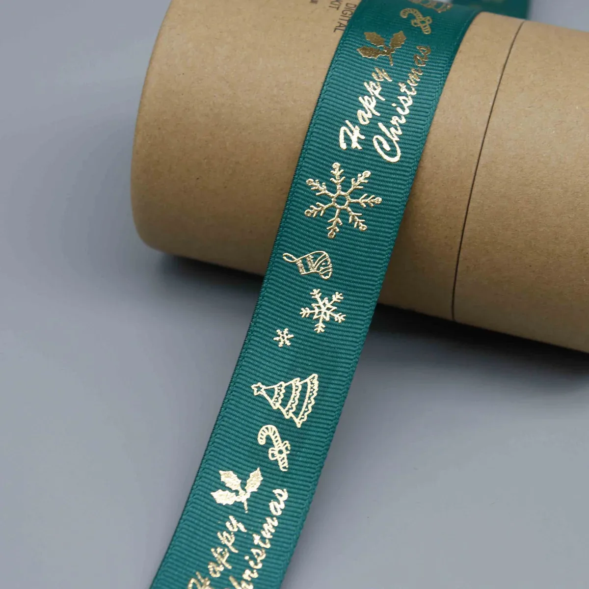 Cinta de grosgrain festiva con estampado metálico para manualidades navideñas — vista de detalle 2 Cinta de grosgrain festiva con estampado metálico para manualidades navideñas — vista de detalle 2