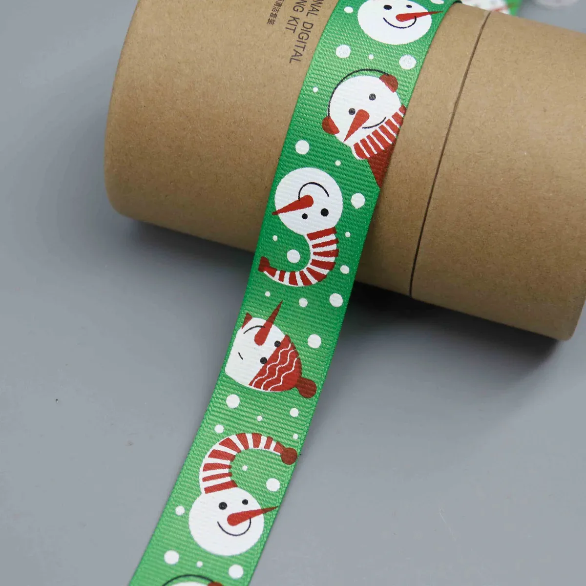 Cinta de grosgrain estampada con motivos navideños para manualidades festivas — vista de detalle 2