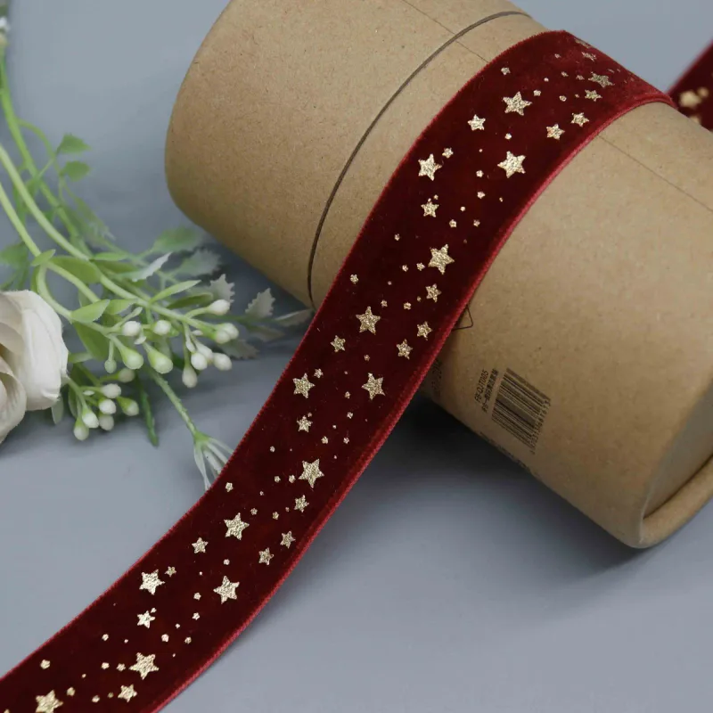 Cinta de terciopelo con estrellas dispersas para envolver regalos, vista de detalle del producto 6