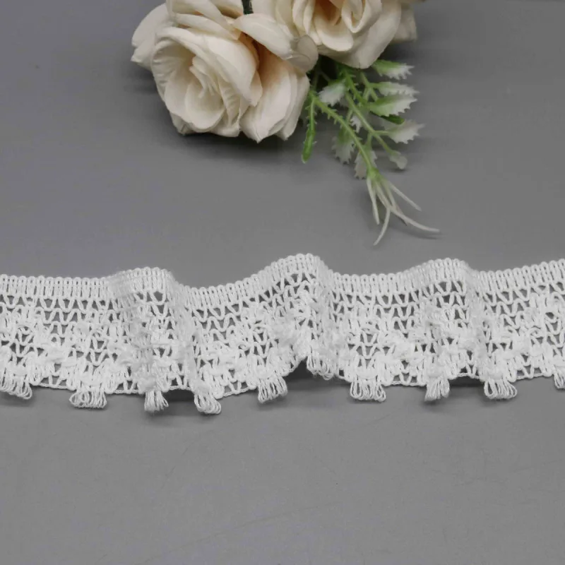 Tira de encaje de poliéster y algodón con bucles de ganchillo, de 3.7cm, para vestidos vintage, vista de detalle 2 del producto