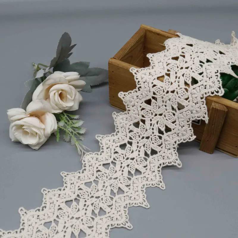 Bestickte Spitzenborte mit Rautengitter aus 100% Baumwolle, 9cm, für Wohndekoration im Boho- und Vintage-Stil, Produktdetailansicht 5