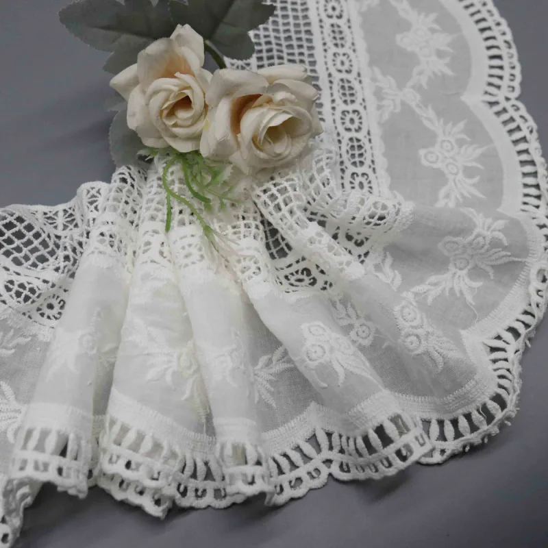 Auf wasserlöslichem Trägermaterial gestickte Baumwollspitzenborte mit viktorianischen Bouquets, 16.5cm, für traditionelle Näharbeiten und Brautmode, Produktdetailansicht 2