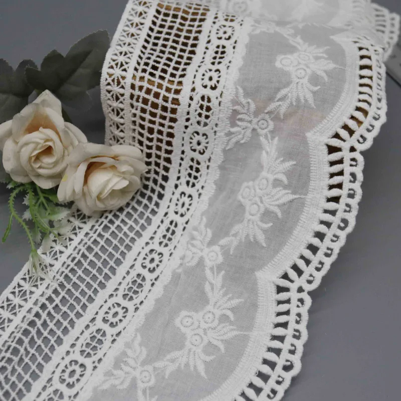 Auf wasserlöslichem Trägermaterial gestickte Baumwollspitzenborte mit viktorianischen Bouquets, 16.5cm, für traditionelle Näharbeiten und Brautmode, Produktdetailansicht 4