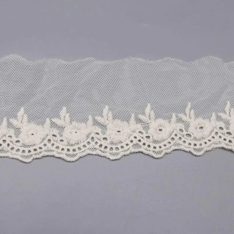 Netz- und Tüllstickspitzenborte mit kleinem Blumenmuster für Dessous und Kleidersäume, Produktdetailansicht 6