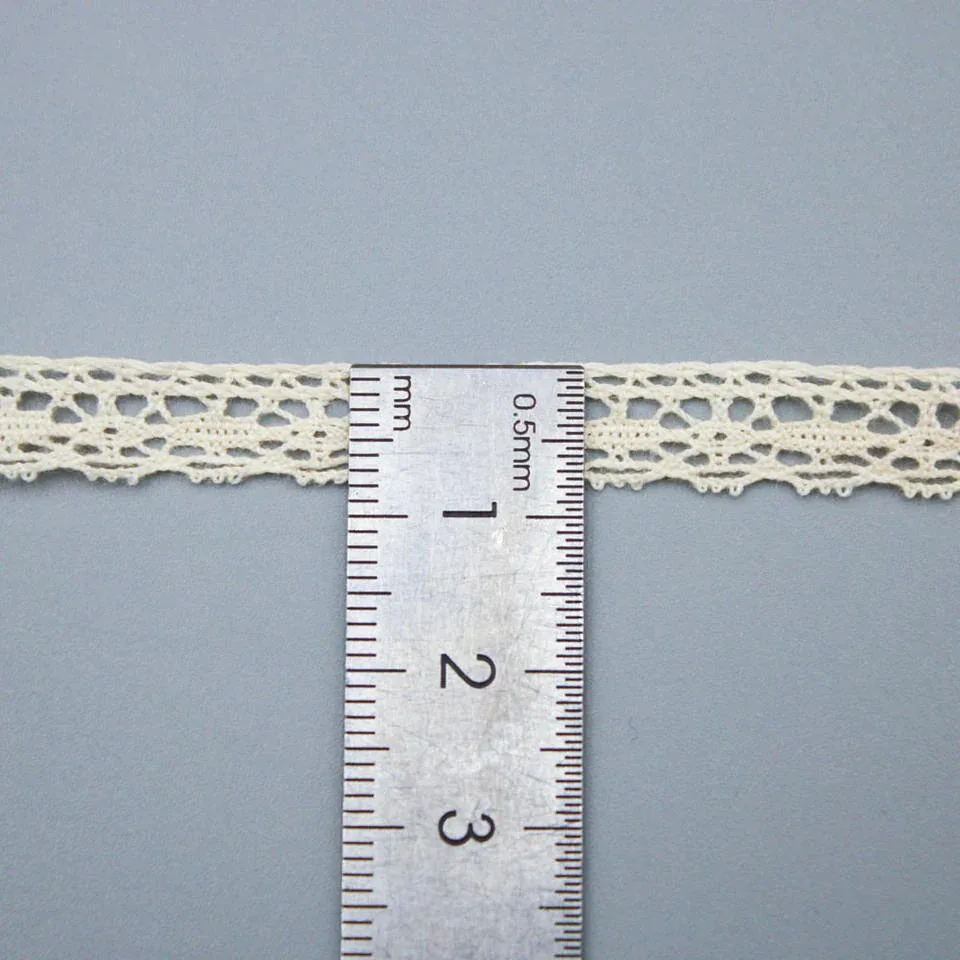 Schmale gehäkelte Baumwollspitzenborte mit Lochmuster für Bekleidung — Produktdetail Schmale gehäkelte Baumwollspitzenborte mit Lochmuster für Bekleidung — Produktdetail