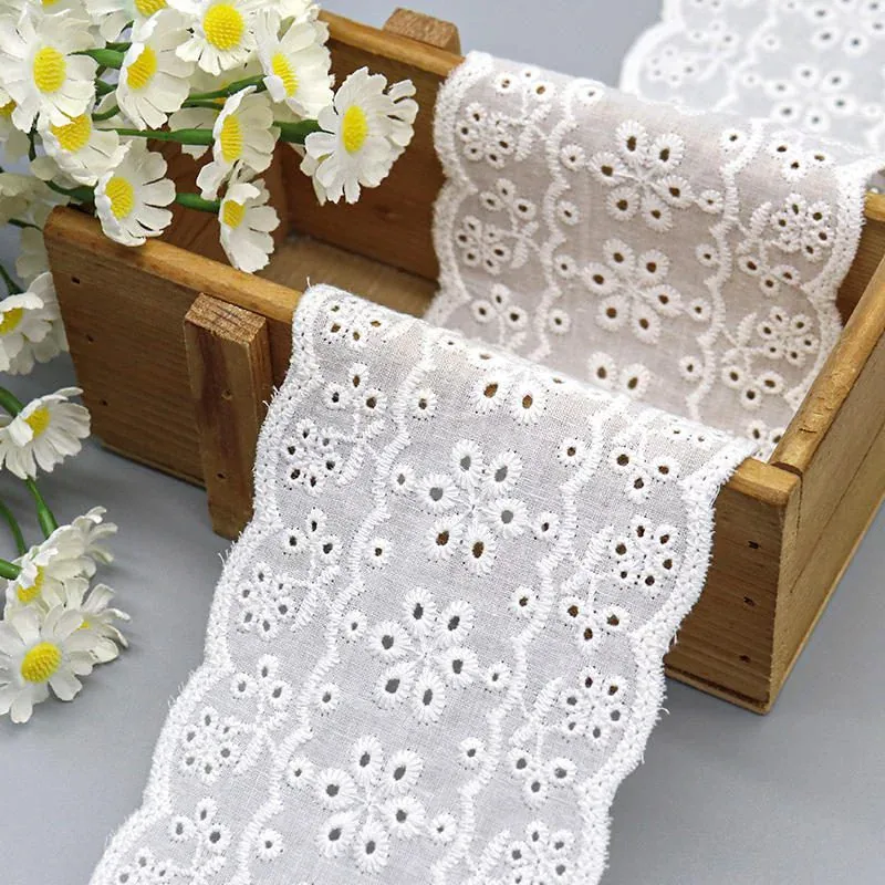 Breite Baumwoll-Lochspitzenborte im Vintage-Stil für Kleider und Wohndekoration, Produktdetailansicht 2