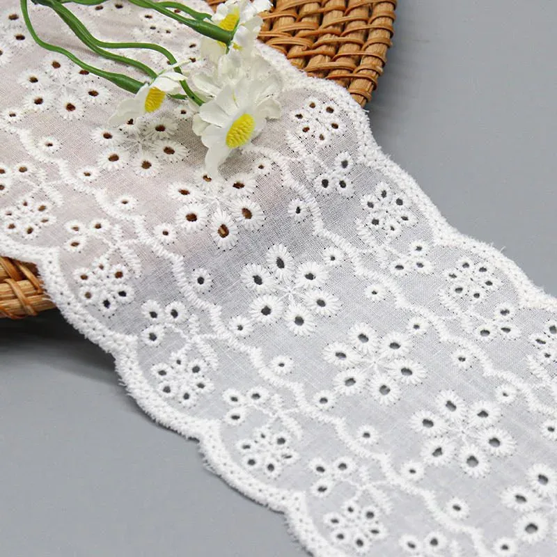 Breite Baumwoll-Lochspitzenborte im Vintage-Stil für Kleider und Wohndekoration, Produktdetailansicht 3