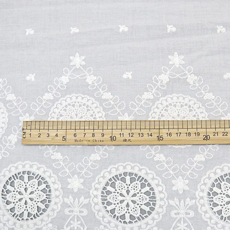 White Starburst Medallion Eyelet Fabric YT-Q24145 — detail 2