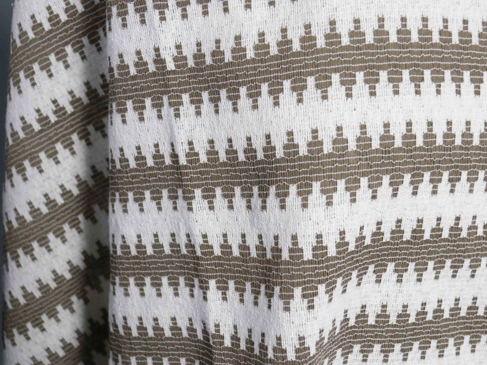 Two Tone Geometric Jacquard Fabric RT26722-1 — detail 3