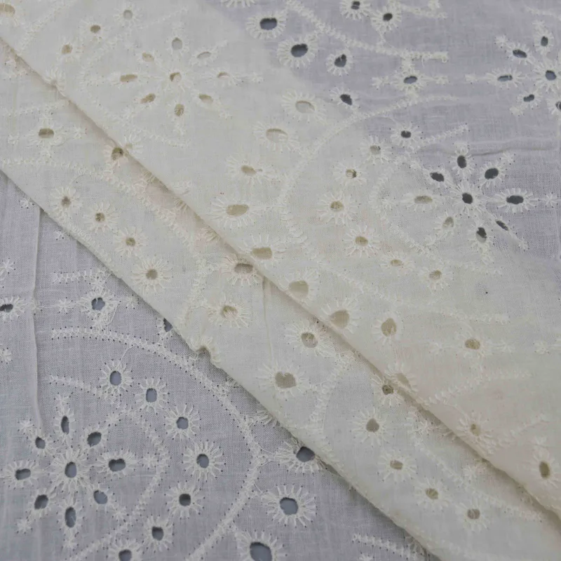 Ivory Paisley Eyelet Fabric YT26003 — detail 5