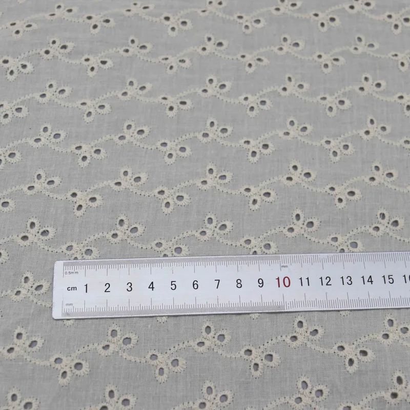 Cream Clover and Vine Eyelet YT26006 — detail 7