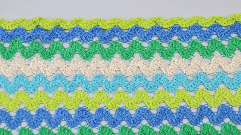 Crochet Style Lace Fabric CF009 CF010 CF011 CF012 — detail 4