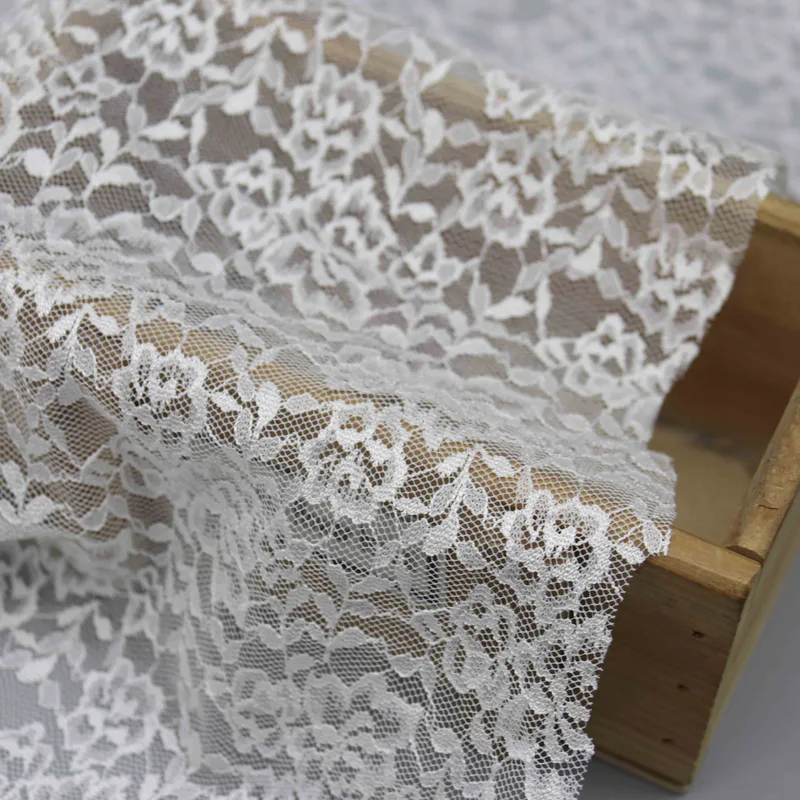 White Foliage Vine Lace HY-75643 — detail 3