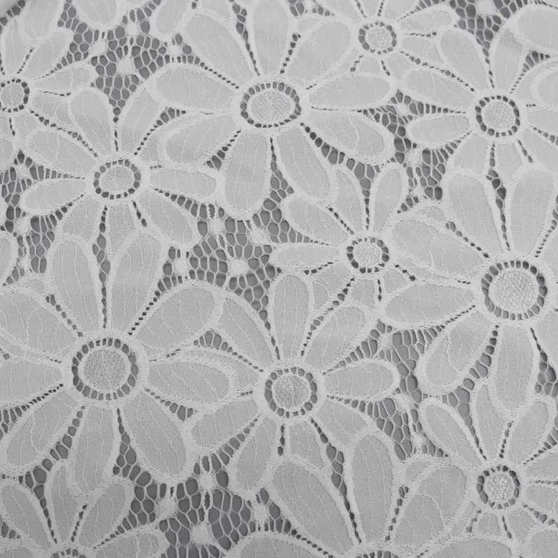 Ivory Daisy Motif Lace Fabric HY-01595 — detail 3