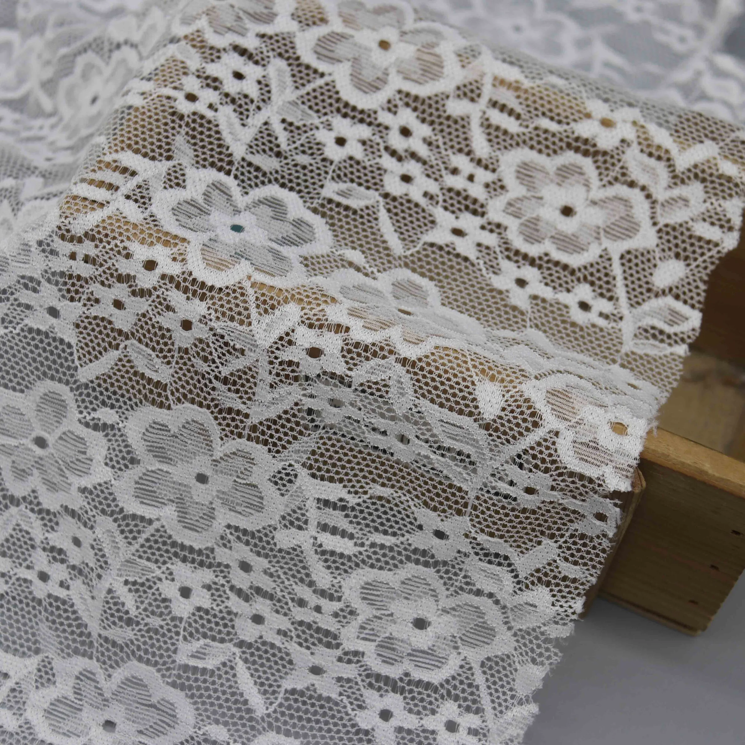 White Floral Lace Fabric HC-8109