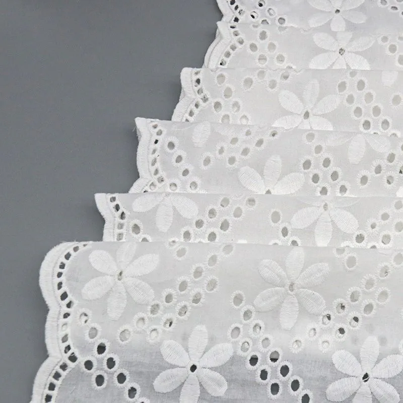 White Daisy Eyelet Fabric YT-Q23834 — detail 4