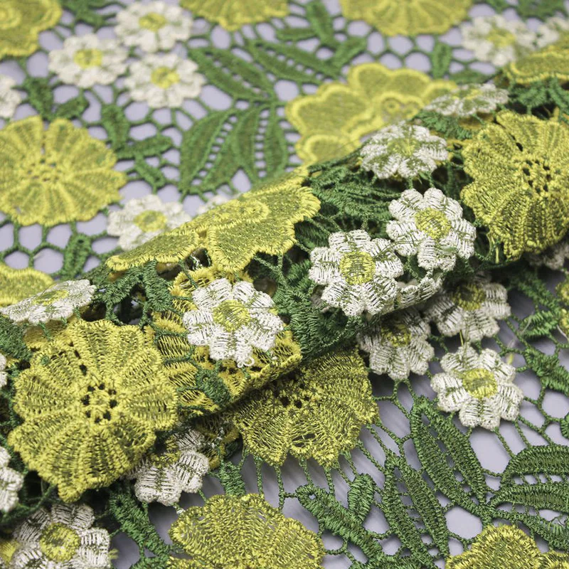 Openwork Guipure Lace Fabric Y72 — detail 3