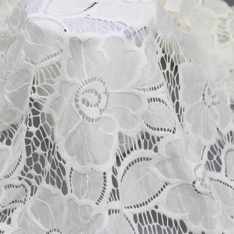Ivory Botanical Openwork Lace HY-01295 — detail 2