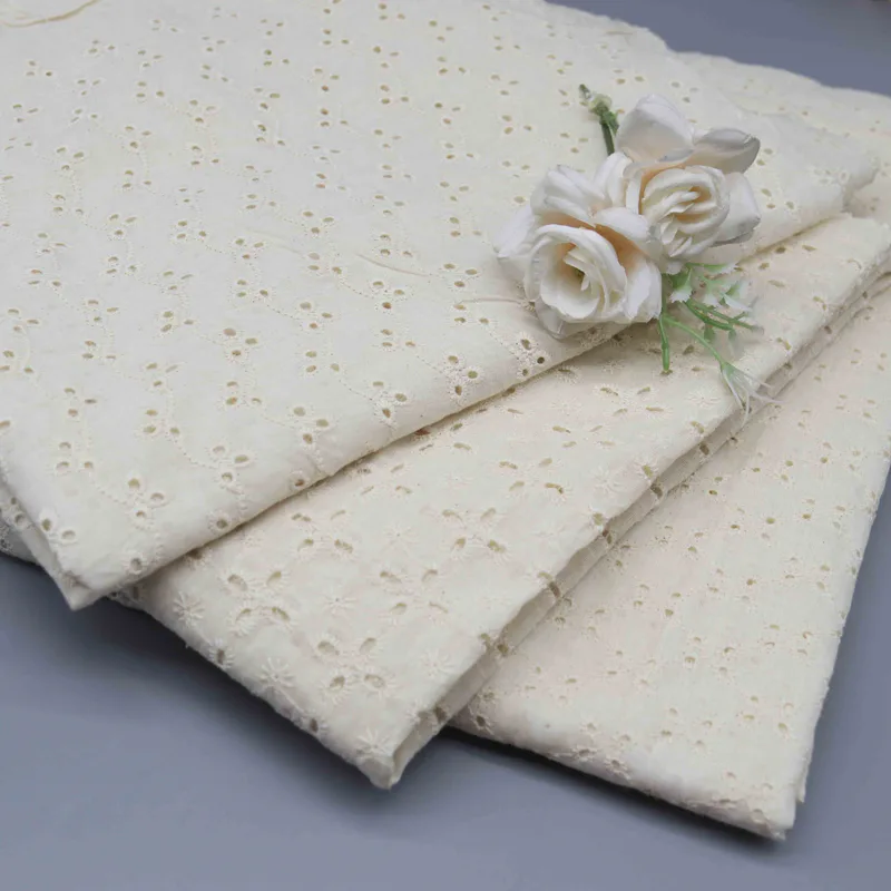 Cream Clover and Vine Eyelet YT26006