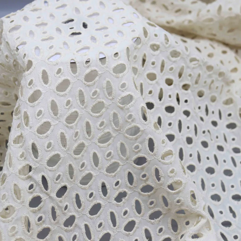 Cream Oval Eyelet Fabric YT26011 — detail 2