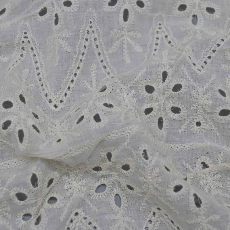 Ivory Floral Eyelet Fabric YT2601 — detail 6