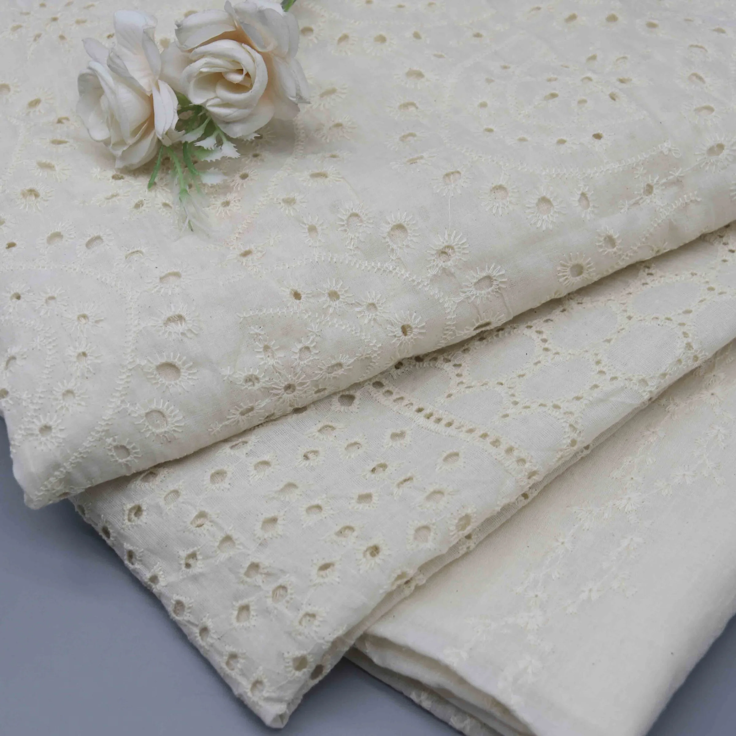 Ivory Paisley Eyelet Fabric YT26003