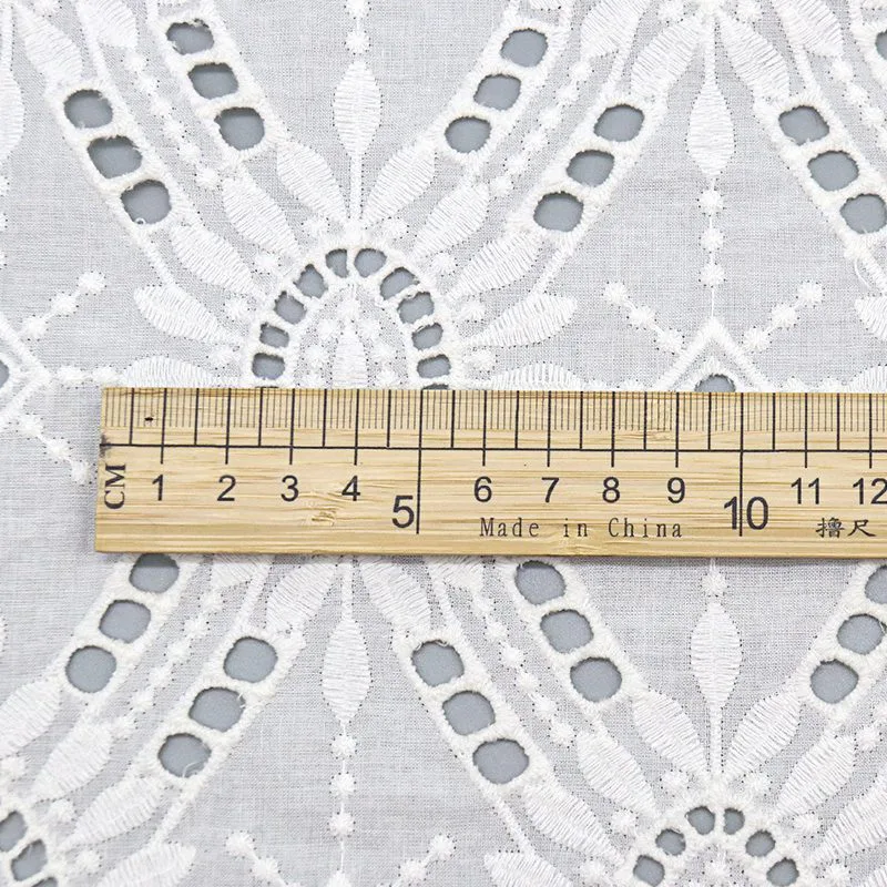 White Oval Medallion Eyelet Cotton Fabric YT-Q21470 — detail 2
