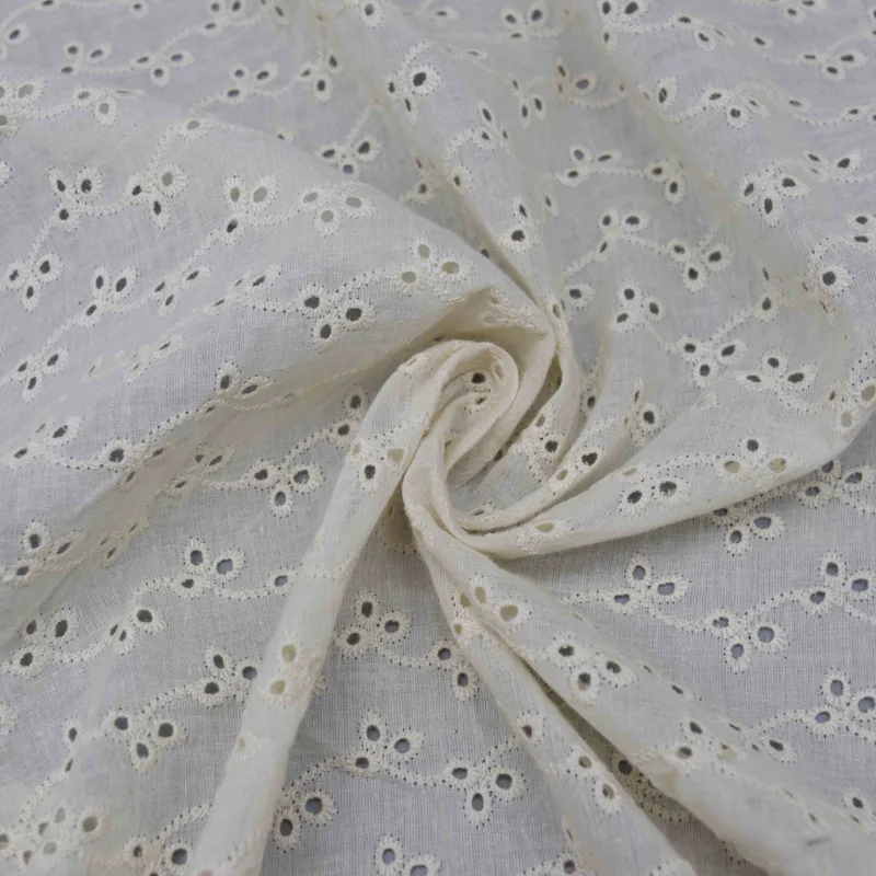 Cream Clover and Vine Eyelet YT26006 — detail 5