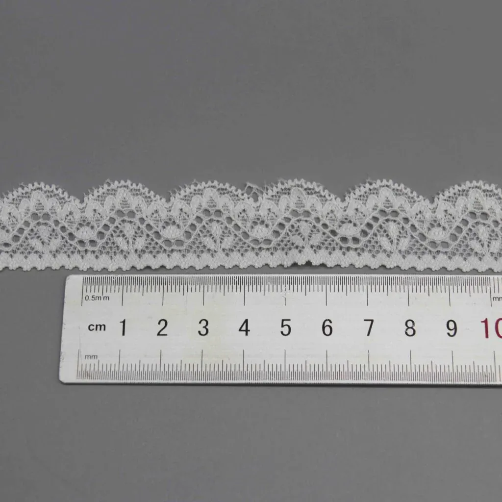 2.5cm Wavy Stretch Lace Trim for Lingerie and Decorative Crafts — detail view 3