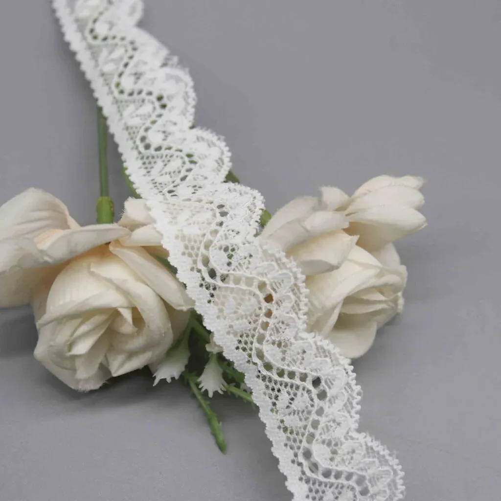 2.5cm Wavy Stretch Lace Trim for Lingerie and Decorative Crafts — product detail