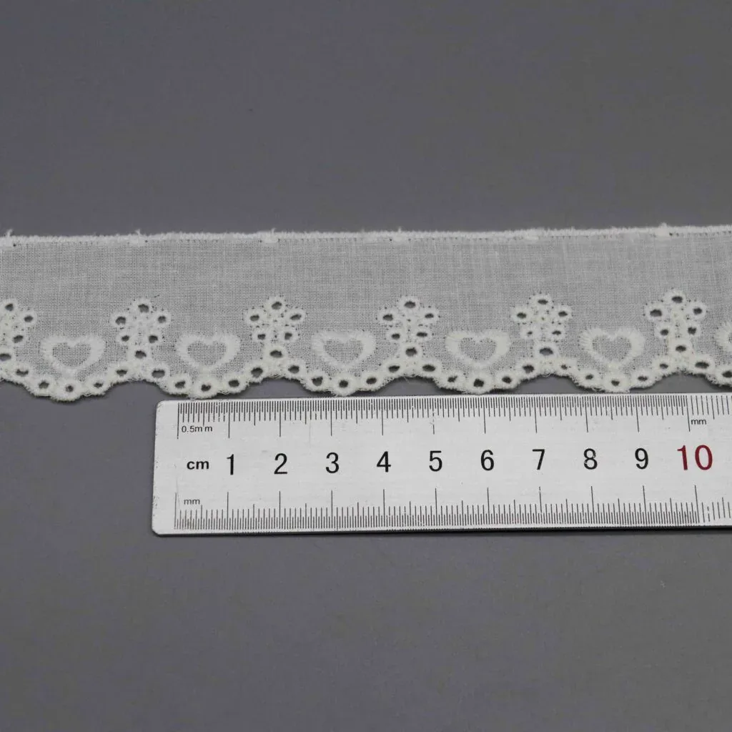 Narrow Cotton Eyelet Embroidery Lace Trim with Scalloped Heart Edge — detail view 2 Narrow Cotton Eyelet Embroidery Lace Trim with Scalloped Heart Edge — detail view 2