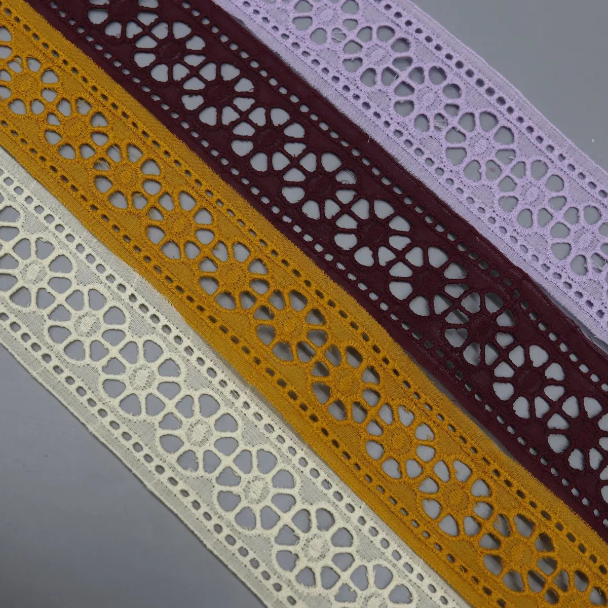 Factory Direct Floral Medallion Cotton Lace Trim for Apparel Edging — product detail Factory Direct Floral Medallion Cotton Lace Trim for Apparel Edging — product detail