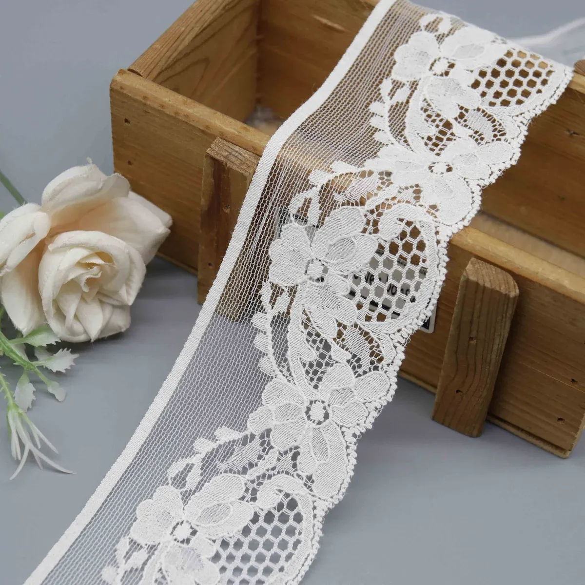 Factory Direct Nylon Cotton Floral Lace Trim for Garment Edging and Lingerie — product detail Factory Direct Nylon Cotton Floral Lace Trim for Garment Edging and Lingerie — product detail