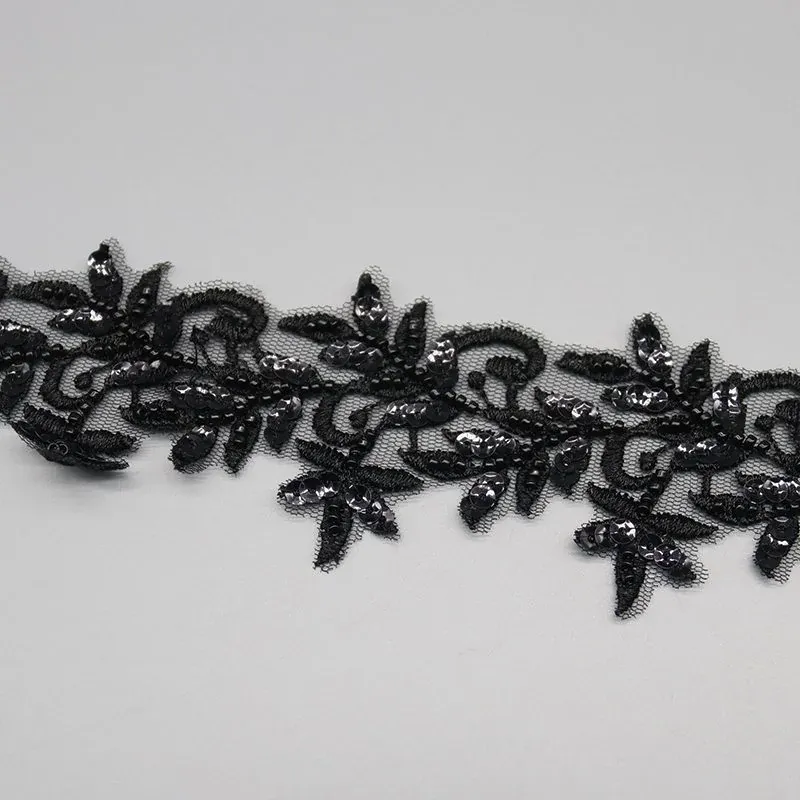 Perlenbesetzte Spitzenborte mit Lilienstickerei aus 100% Polyester, 6cm, für Abend- und Brautmode, Produktdetailansicht 6