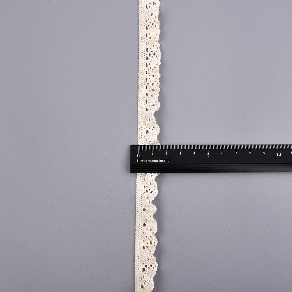 Galon extensible au crochet coton-élasthanne à volant froncé Galon extensible au crochet coton-élasthanne à volant froncé