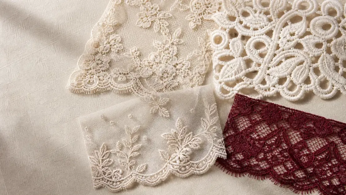 Educational illustration comparing four openwork lace constructions