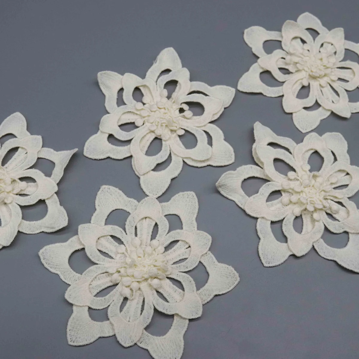 Factory Direct 3D Floral Embroidered Applique for Bridal and Couture Embellishment