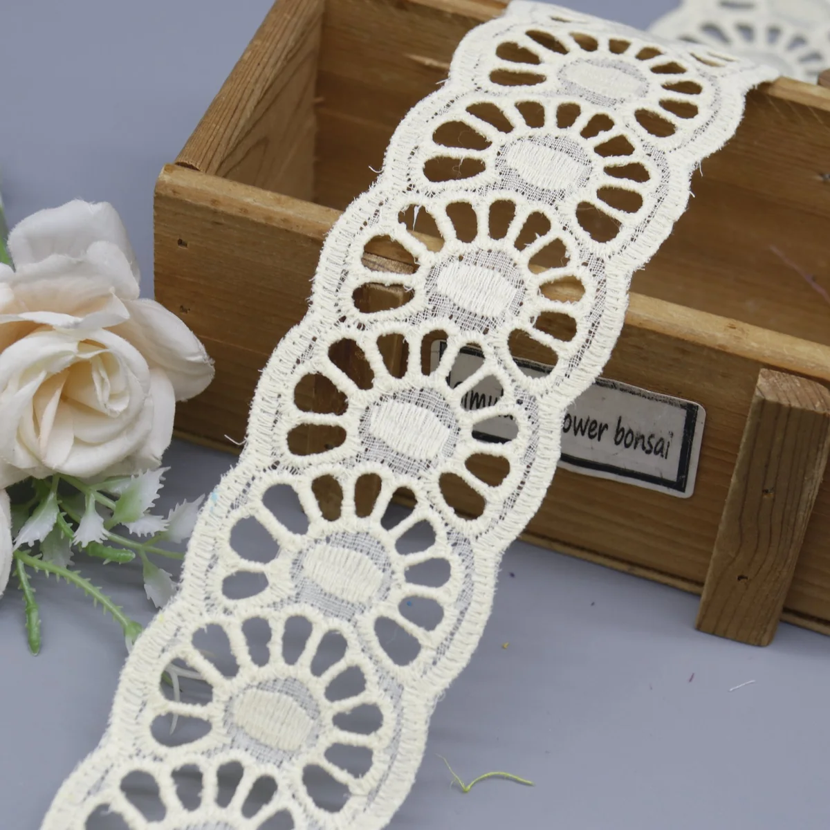 Factory Direct Cotton Lace Trim for Apparel and Crafting