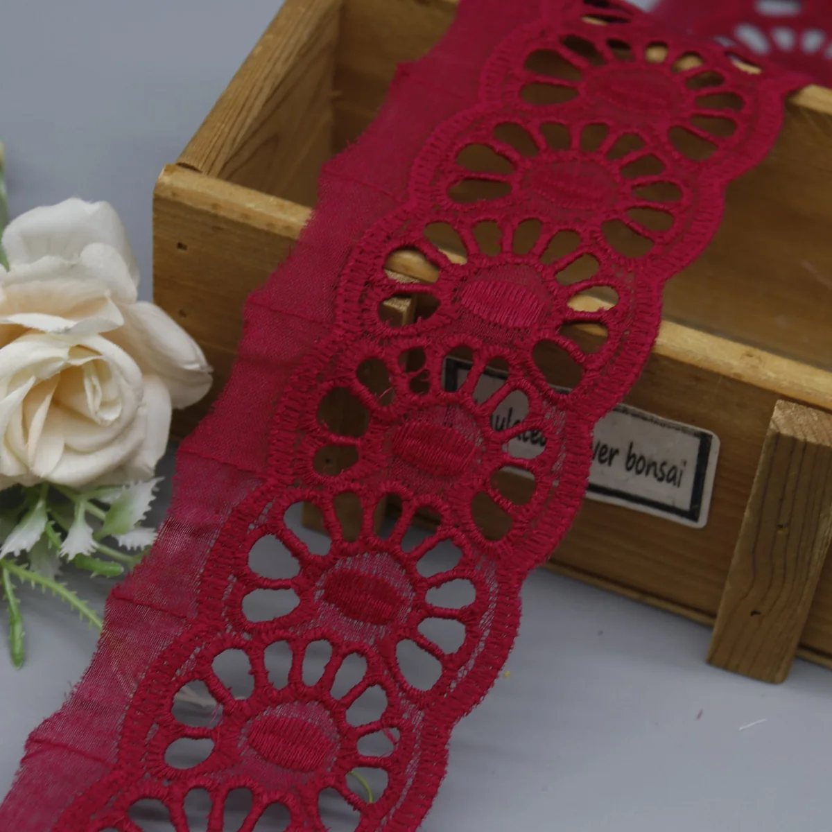 Factory Direct Cotton Lace Trim for Apparel and Crafting