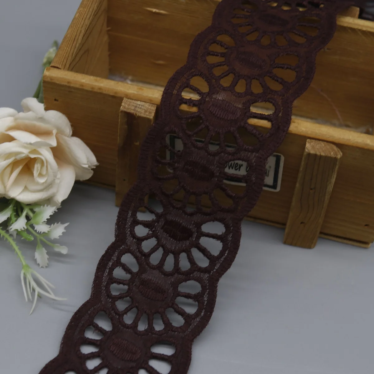Factory Direct Cotton Lace Trim for Apparel and Crafting