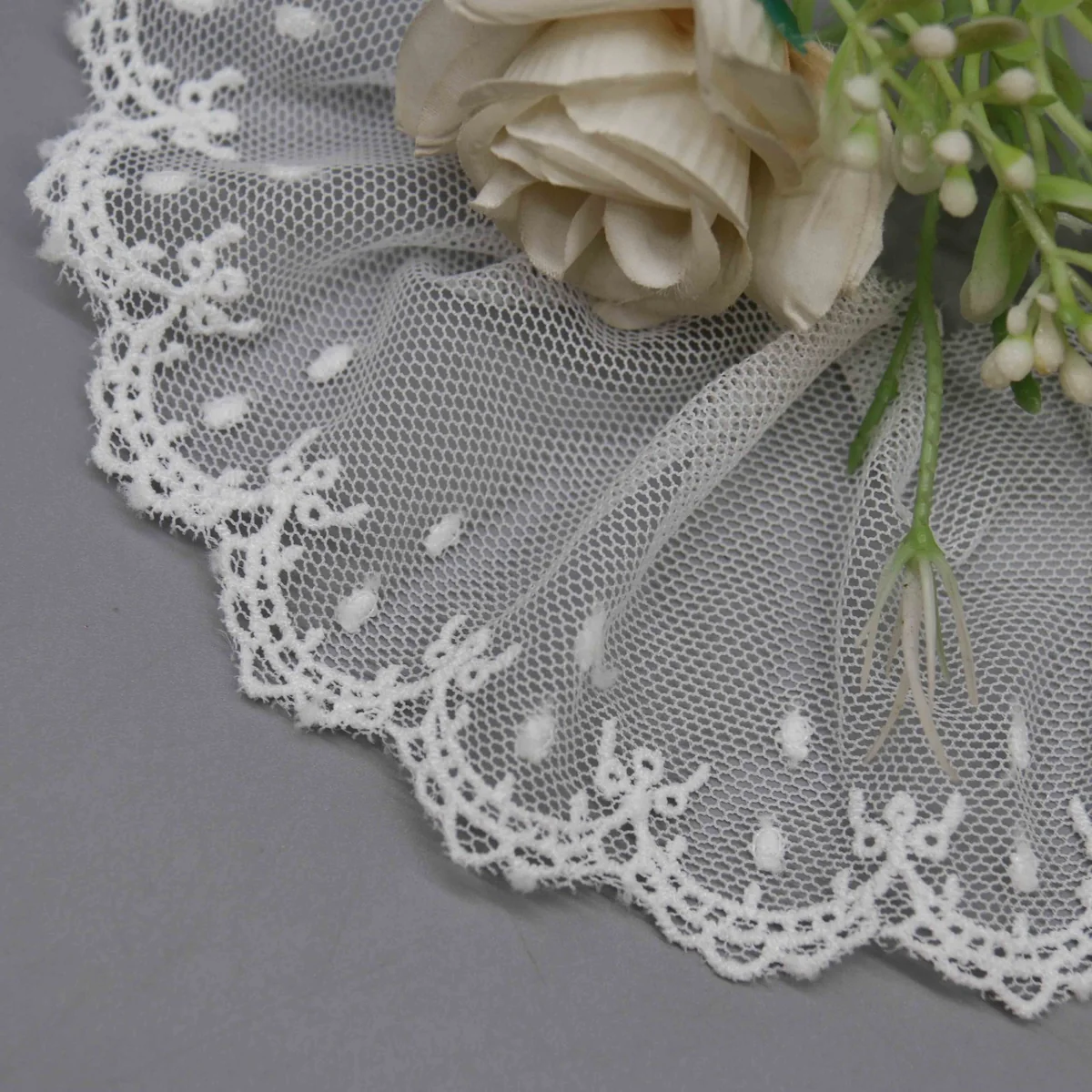 Factory Direct Embroidered Mesh Lace Trim for Bridal Gowns and Apparel